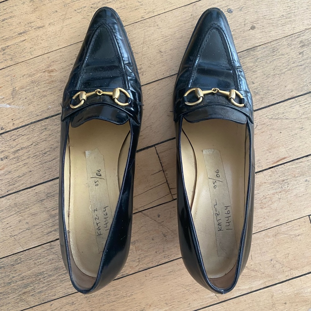 Amazing vintage Gucci kitten heel pumps circa 1995